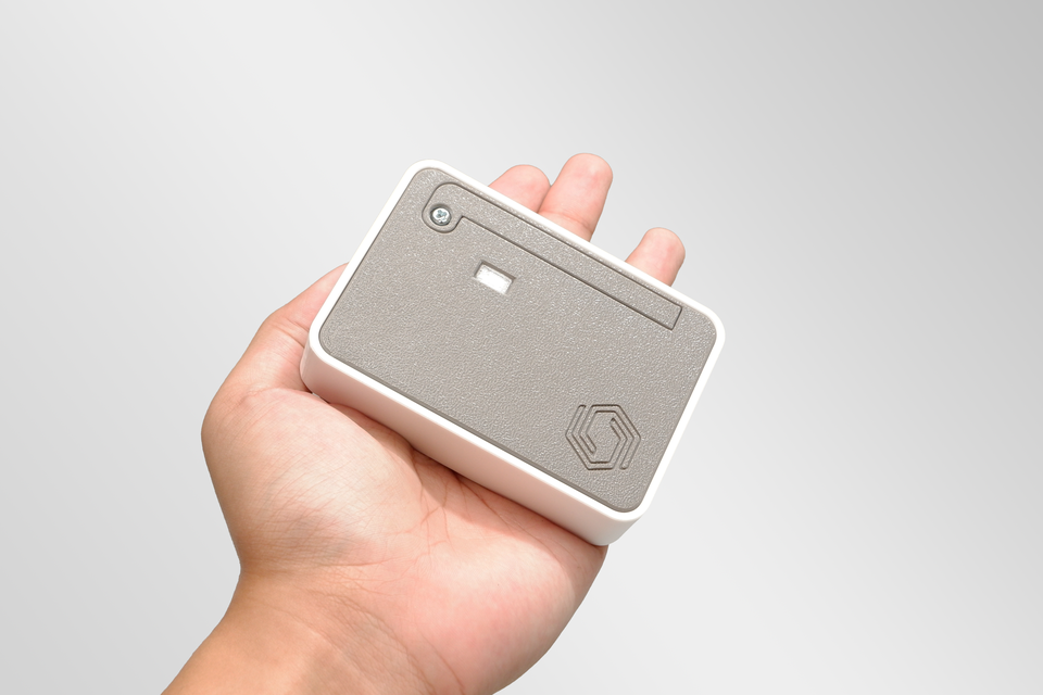 Cubicore Gateway Pocket held in a hand